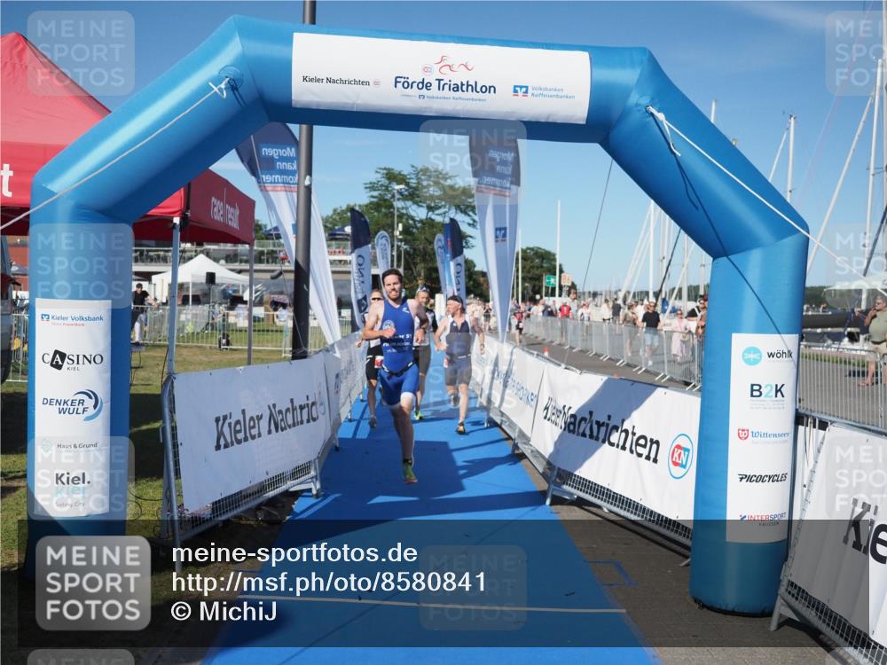 17.08.2025 - KN Förde Triathlon 2025 MichiJ http://msf.ph/oto/8580841 17.08.2025 16:26:25 Laufen 1 meine-sportfotos.de