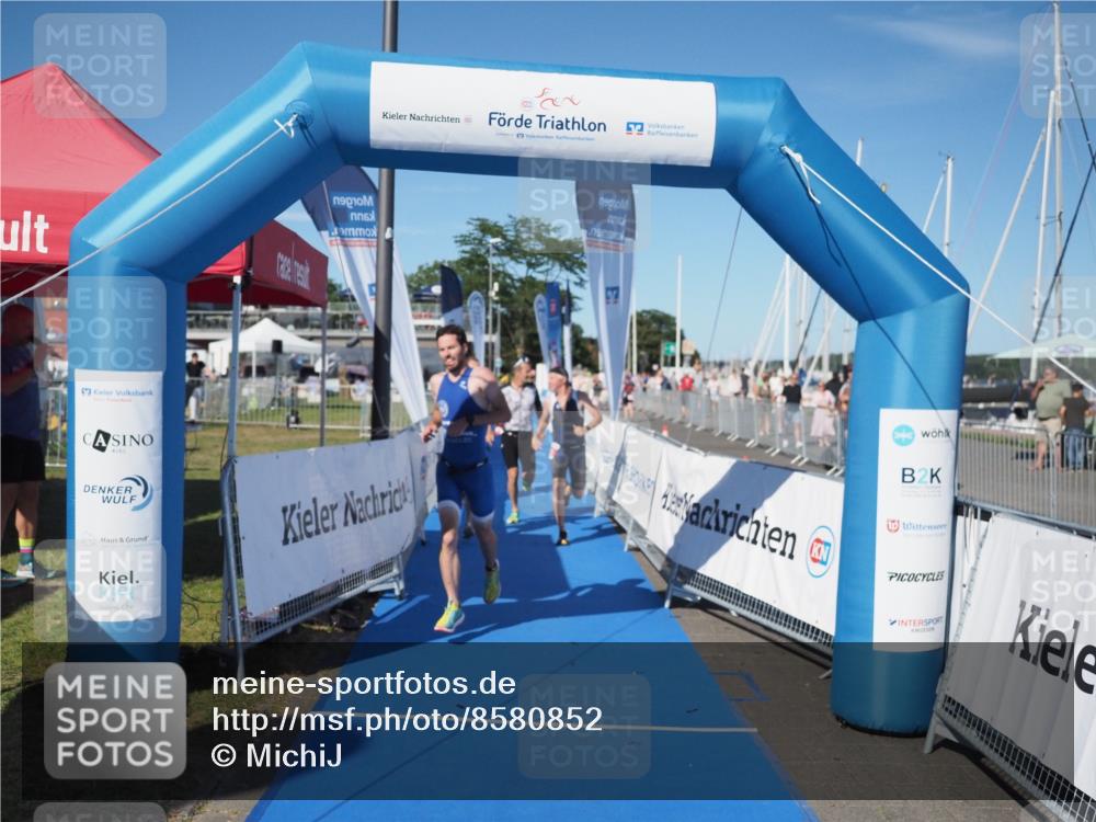 17.08.2025 - KN Förde Triathlon 2025 MichiJ http://msf.ph/oto/8580852 17.08.2025 16:26:26 Laufen 1 meine-sportfotos.de