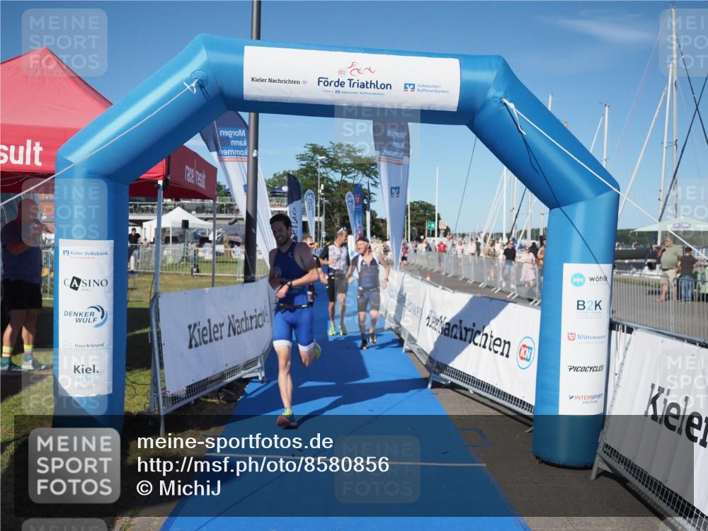17.08.2025 - KN Förde Triathlon 2025 MichiJ http://msf.ph/oto/8580856 17.08.2025 16:26:26 Laufen 1 meine-sportfotos.de