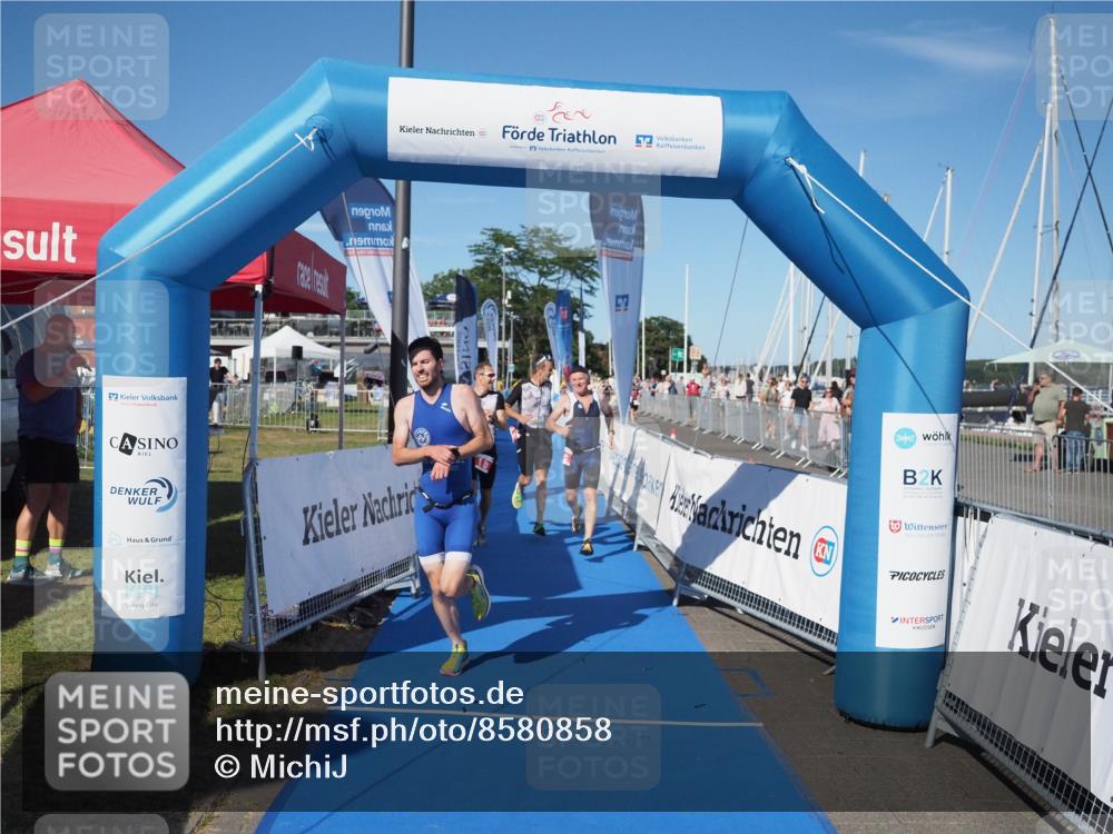 17.08.2025 - KN Förde Triathlon 2025 MichiJ http://msf.ph/oto/8580858 17.08.2025 16:26:26 Laufen 1 meine-sportfotos.de
