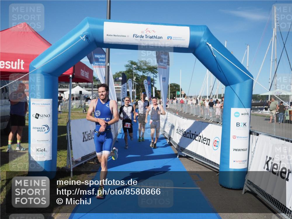 17.08.2025 - KN Förde Triathlon 2025 MichiJ http://msf.ph/oto/8580866 17.08.2025 16:26:26 Laufen 1 meine-sportfotos.de