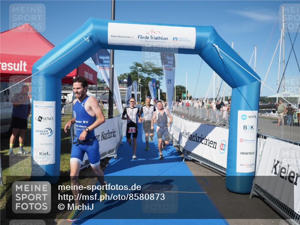 17.08.2025 - KN Förde Triathlon 2025 MichiJ http://msf.ph/oto/8580873 17.08.2025 16:26:27 Laufen 1 meine-sportfotos.de
