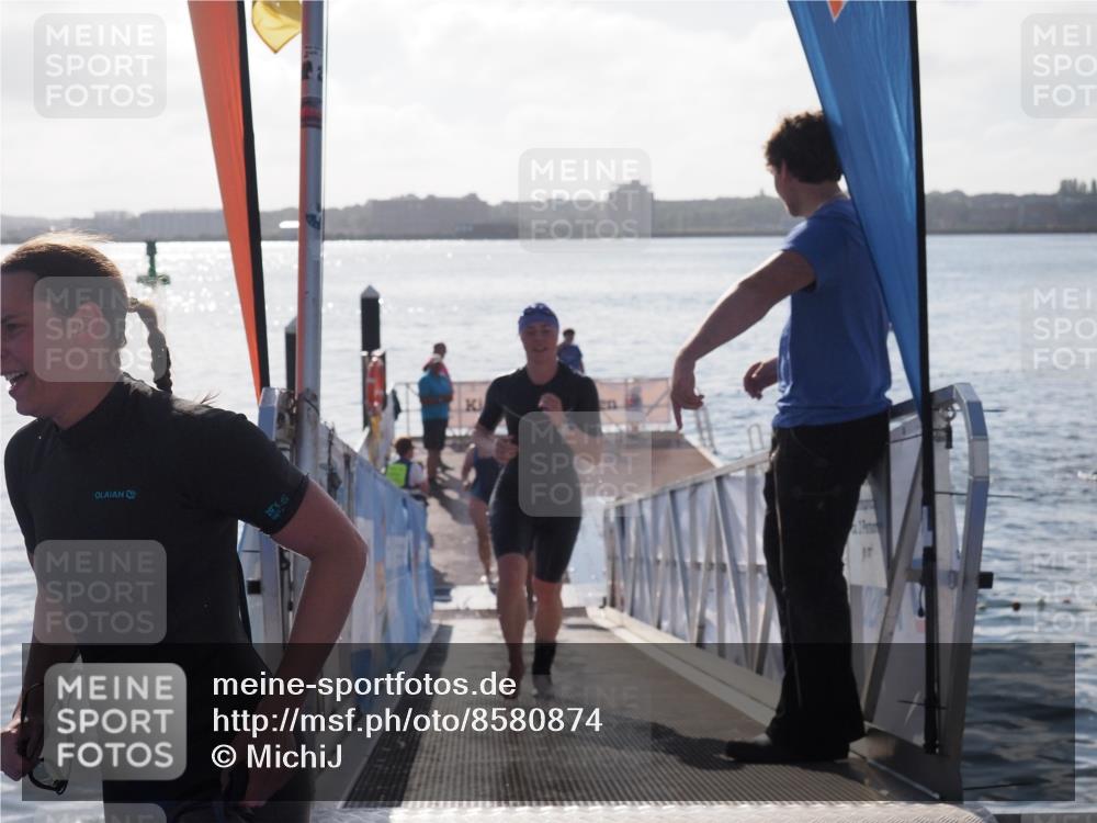 17.08.2025 - KN Förde Triathlon 2025 MichiJ http://msf.ph/oto/8580874 17.08.2025 09:19:16 Schwimmen 173, 184, 220, 173, 183, 219, 220 meine-sportfotos.de