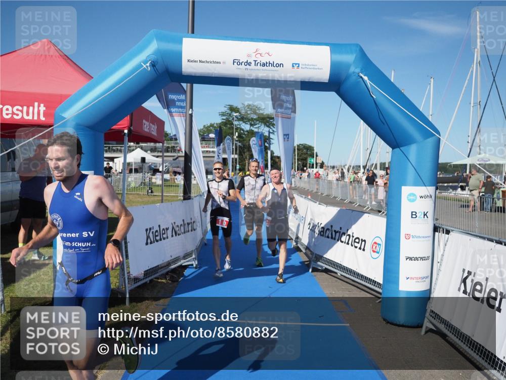 17.08.2025 - KN Förde Triathlon 2025 MichiJ http://msf.ph/oto/8580882 17.08.2025 16:26:27 Laufen 1 meine-sportfotos.de