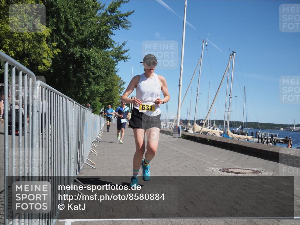 17.08.2025 - KN Förde Triathlon 2025 KatJ http://msf.ph/oto/8580884 17.08.2025 12:19:17 Laufen 285, 626, 631 meine-sportfotos.de