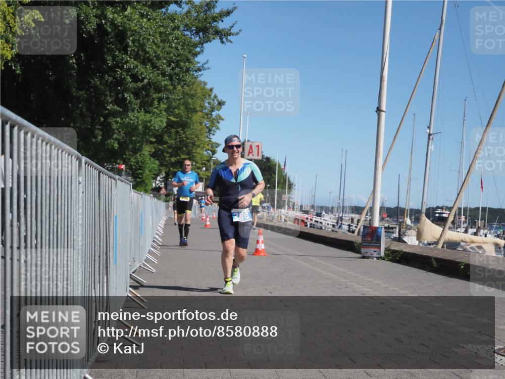 17.08.2025 - KN Förde Triathlon 2025 KatJ http://msf.ph/oto/8580888 17.08.2025 12:19:18 Laufen 285, 626, 631 meine-sportfotos.de
