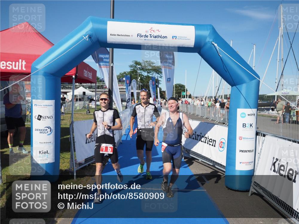 17.08.2025 - KN Förde Triathlon 2025 MichiJ http://msf.ph/oto/8580909 17.08.2025 16:26:28 Laufen 1 meine-sportfotos.de