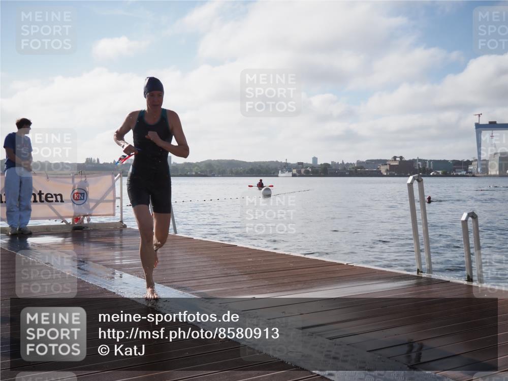 17.08.2025 - KN Förde Triathlon 2025 KatJ http://msf.ph/oto/8580913 17.08.2025 09:23:22 Schwimmen 218, 218, 225, 237 meine-sportfotos.de