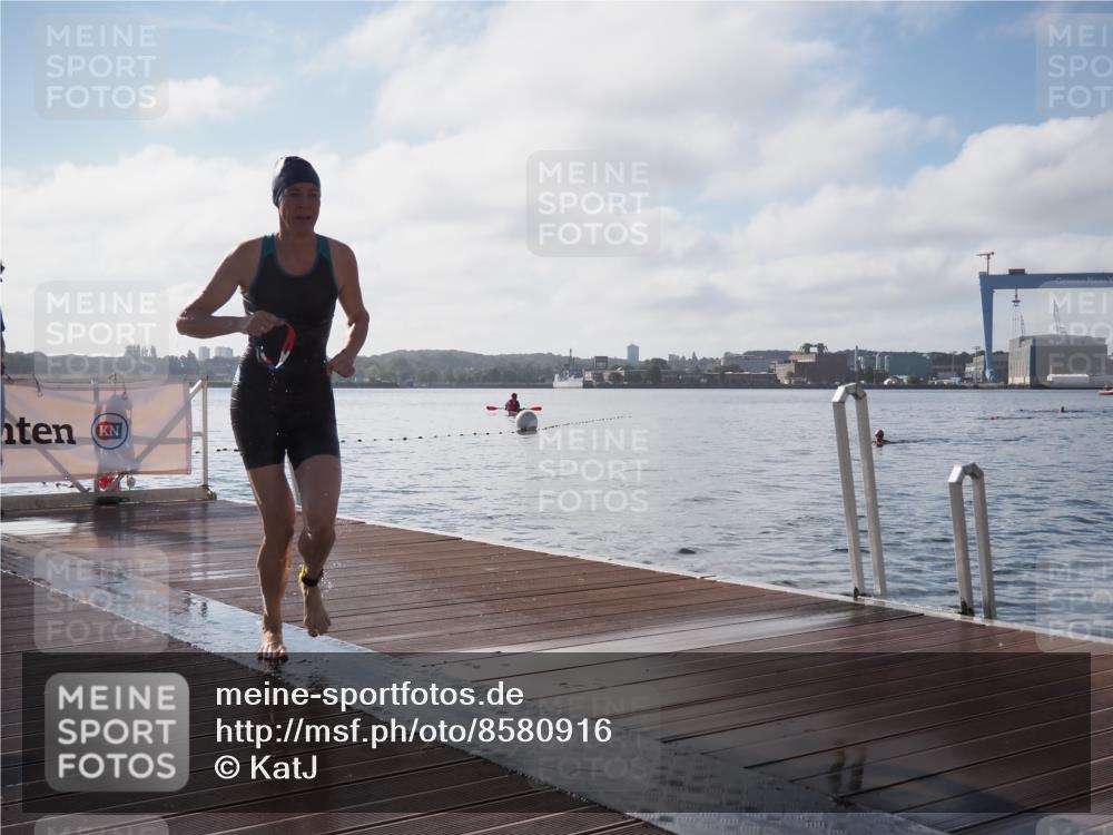 17.08.2025 - KN Förde Triathlon 2025 KatJ http://msf.ph/oto/8580916 17.08.2025 09:23:22 Schwimmen 218, 218, 225, 237 meine-sportfotos.de
