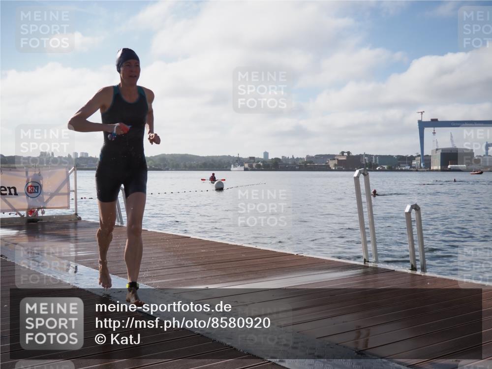 17.08.2025 - KN Förde Triathlon 2025 KatJ http://msf.ph/oto/8580920 17.08.2025 09:23:22 Schwimmen 218, 218, 225, 237 meine-sportfotos.de