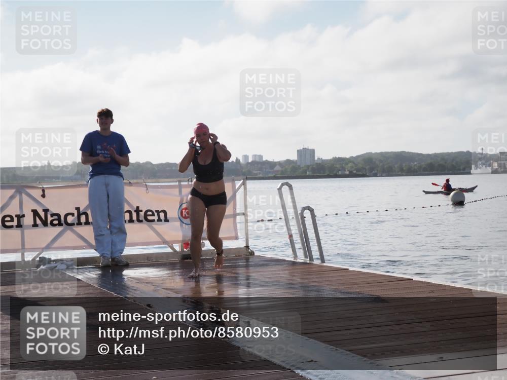 17.08.2025 - KN Förde Triathlon 2025 KatJ http://msf.ph/oto/8580953 17.08.2025 09:23:54 Schwimmen 231, 231 meine-sportfotos.de