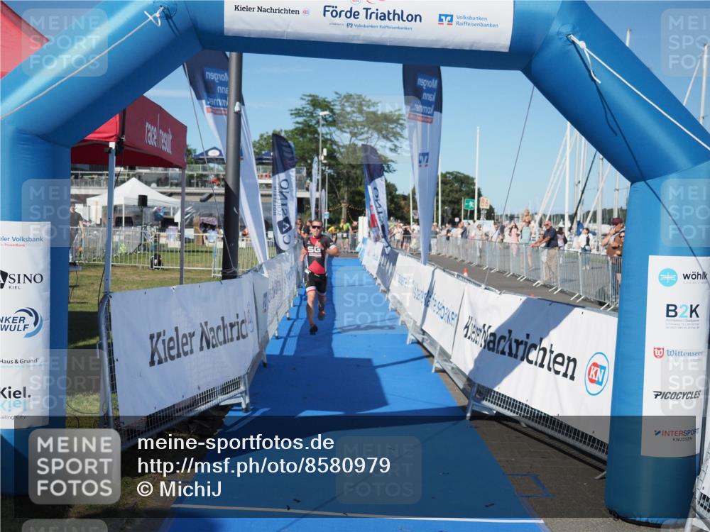 17.08.2025 - KN Förde Triathlon 2025 MichiJ http://msf.ph/oto/8580979 17.08.2025 16:26:37 Laufen 7 meine-sportfotos.de