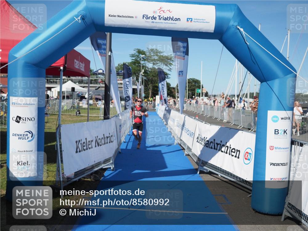 17.08.2025 - KN Förde Triathlon 2025 MichiJ http://msf.ph/oto/8580992 17.08.2025 16:26:38 Laufen 7 meine-sportfotos.de
