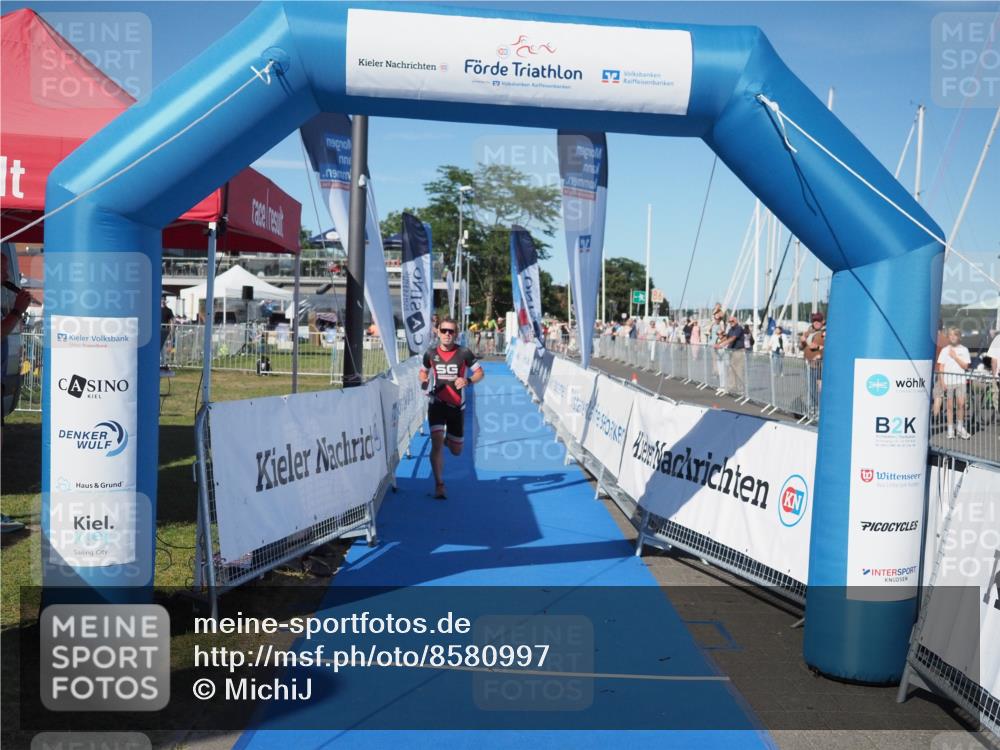 17.08.2025 - KN Förde Triathlon 2025 MichiJ http://msf.ph/oto/8580997 17.08.2025 16:26:38 Laufen 7 meine-sportfotos.de