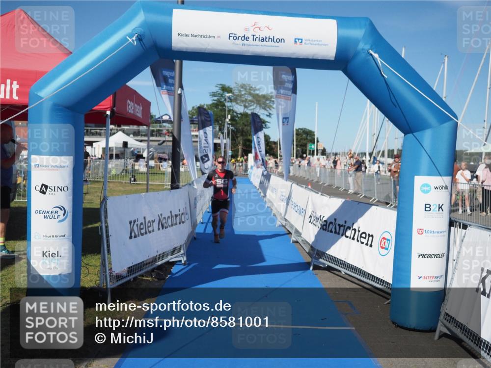 17.08.2025 - KN Förde Triathlon 2025 MichiJ http://msf.ph/oto/8581001 17.08.2025 16:26:38 Laufen 7 meine-sportfotos.de
