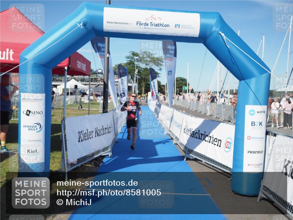 17.08.2025 - KN Förde Triathlon 2025 MichiJ http://msf.ph/oto/8581005 17.08.2025 16:26:38 Laufen 7 meine-sportfotos.de