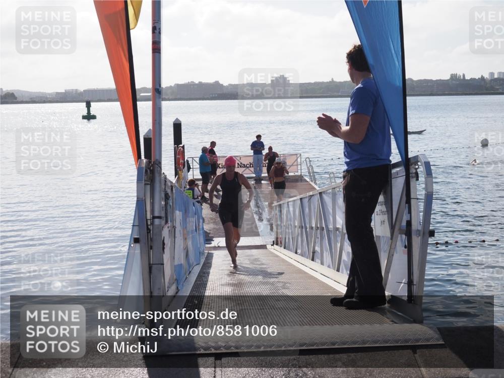 17.08.2025 - KN Förde Triathlon 2025 MichiJ http://msf.ph/oto/8581006 17.08.2025 09:19:31 Schwimmen 183, 219, 220, 183, 186, 187 meine-sportfotos.de