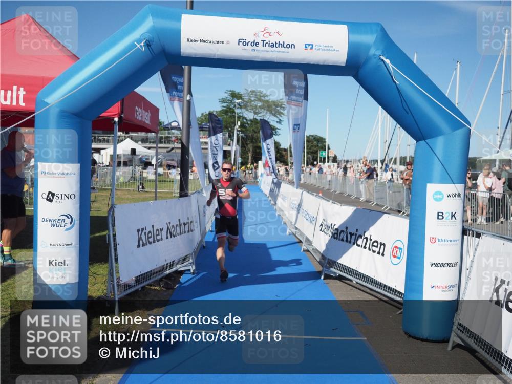 17.08.2025 - KN Förde Triathlon 2025 MichiJ http://msf.ph/oto/8581016 17.08.2025 16:26:39 Laufen 7 meine-sportfotos.de
