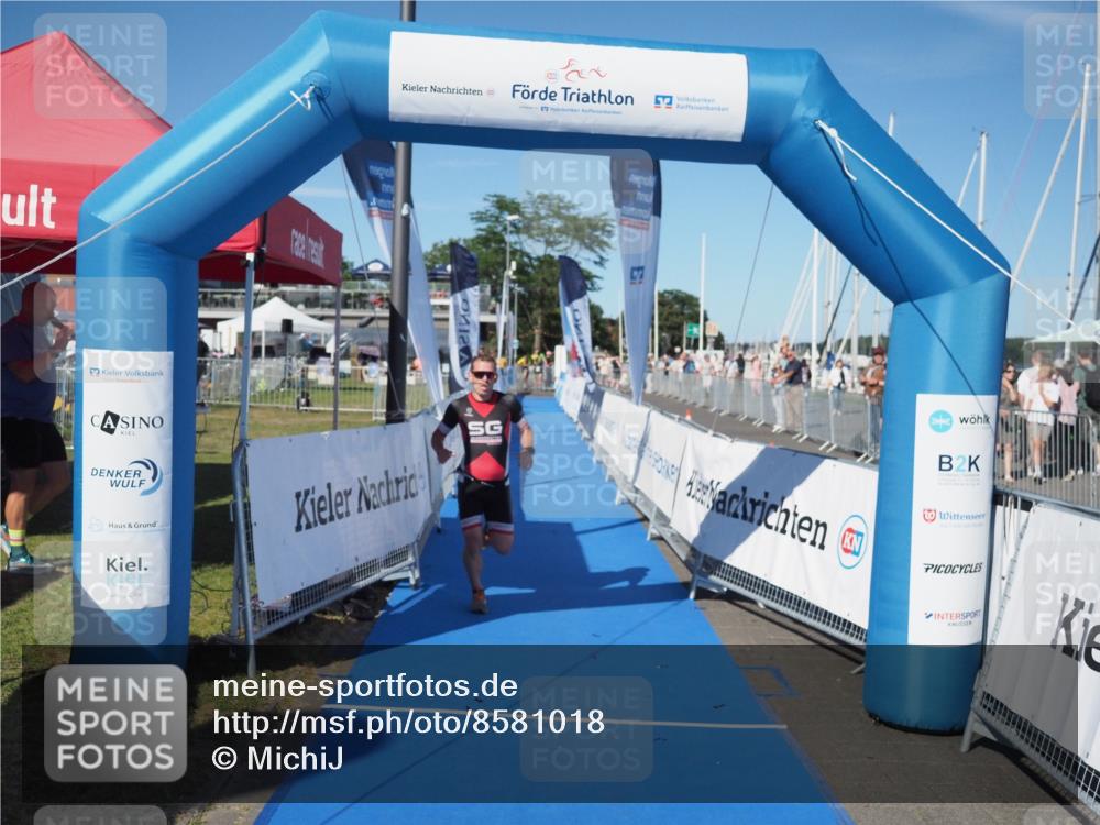 17.08.2025 - KN Förde Triathlon 2025 MichiJ http://msf.ph/oto/8581018 17.08.2025 16:26:39 Laufen 7 meine-sportfotos.de