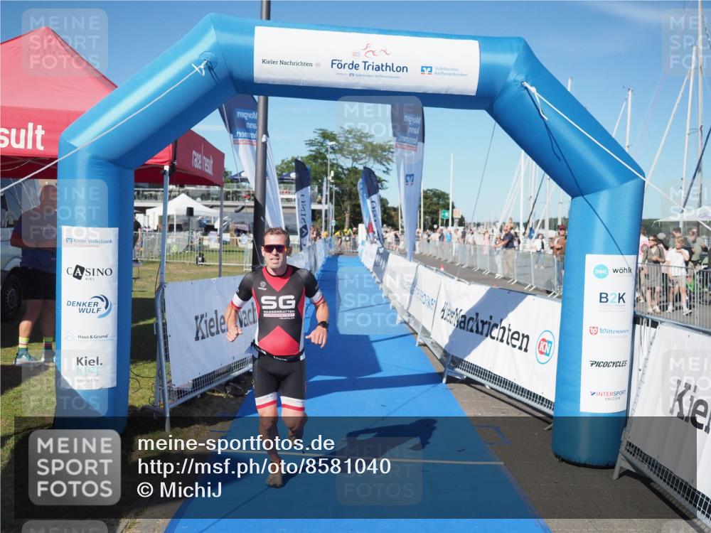 17.08.2025 - KN Förde Triathlon 2025 MichiJ http://msf.ph/oto/8581040 17.08.2025 16:26:40 Laufen 7 meine-sportfotos.de