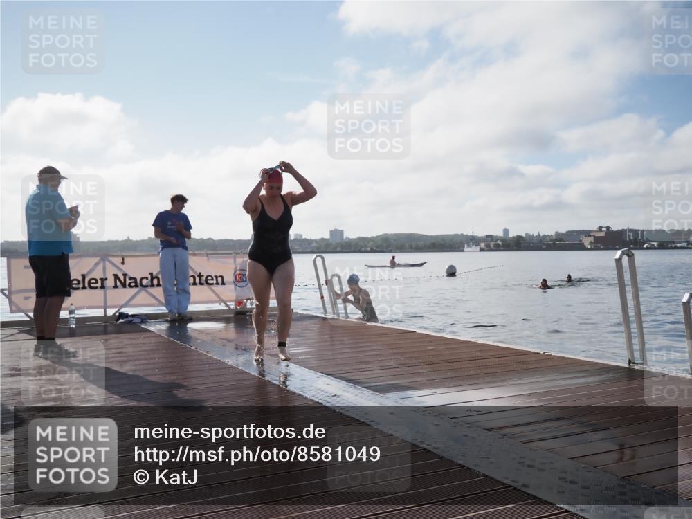 17.08.2025 - KN Förde Triathlon 2025 KatJ http://msf.ph/oto/8581049 17.08.2025 09:24:31 Schwimmen 118, 243, 118, 243 meine-sportfotos.de