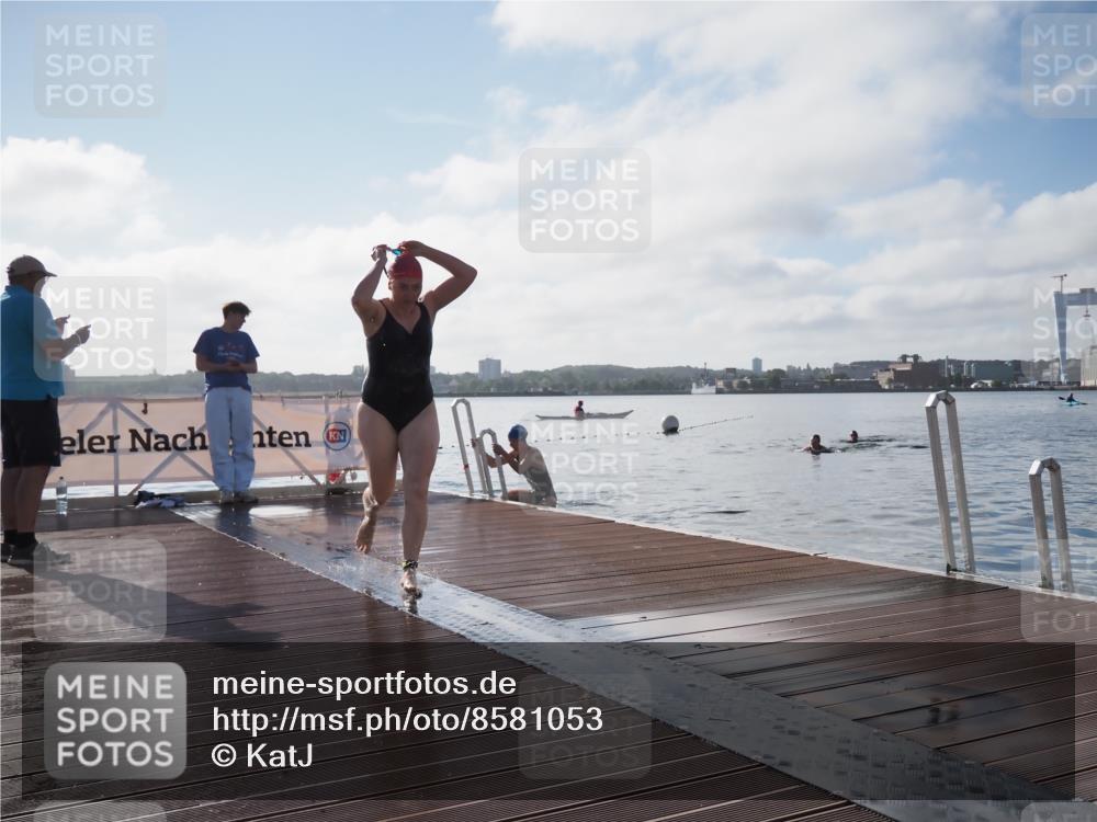 17.08.2025 - KN Förde Triathlon 2025 KatJ http://msf.ph/oto/8581053 17.08.2025 09:24:31 Schwimmen 118, 243, 118, 243 meine-sportfotos.de