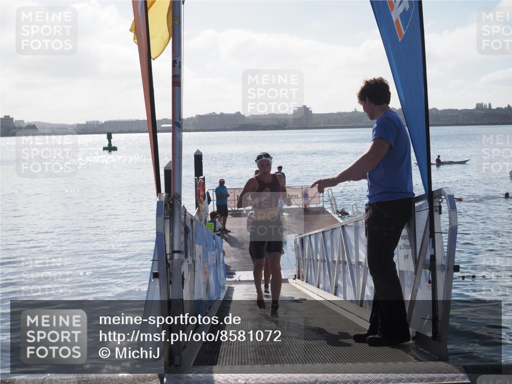 17.08.2025 - KN Förde Triathlon 2025 MichiJ http://msf.ph/oto/8581072 17.08.2025 09:19:35 Schwimmen 183, 186, 187, 186, 187, 190 meine-sportfotos.de