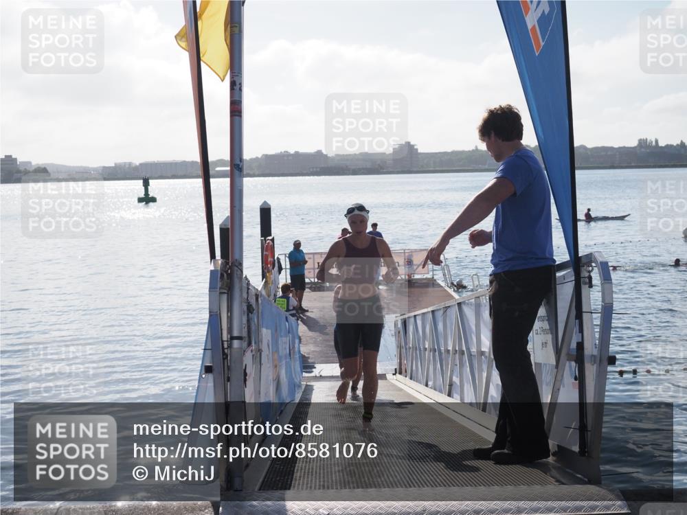 17.08.2025 - KN Förde Triathlon 2025 MichiJ http://msf.ph/oto/8581076 17.08.2025 09:19:36 Schwimmen 183, 186, 187, 186, 187, 190 meine-sportfotos.de