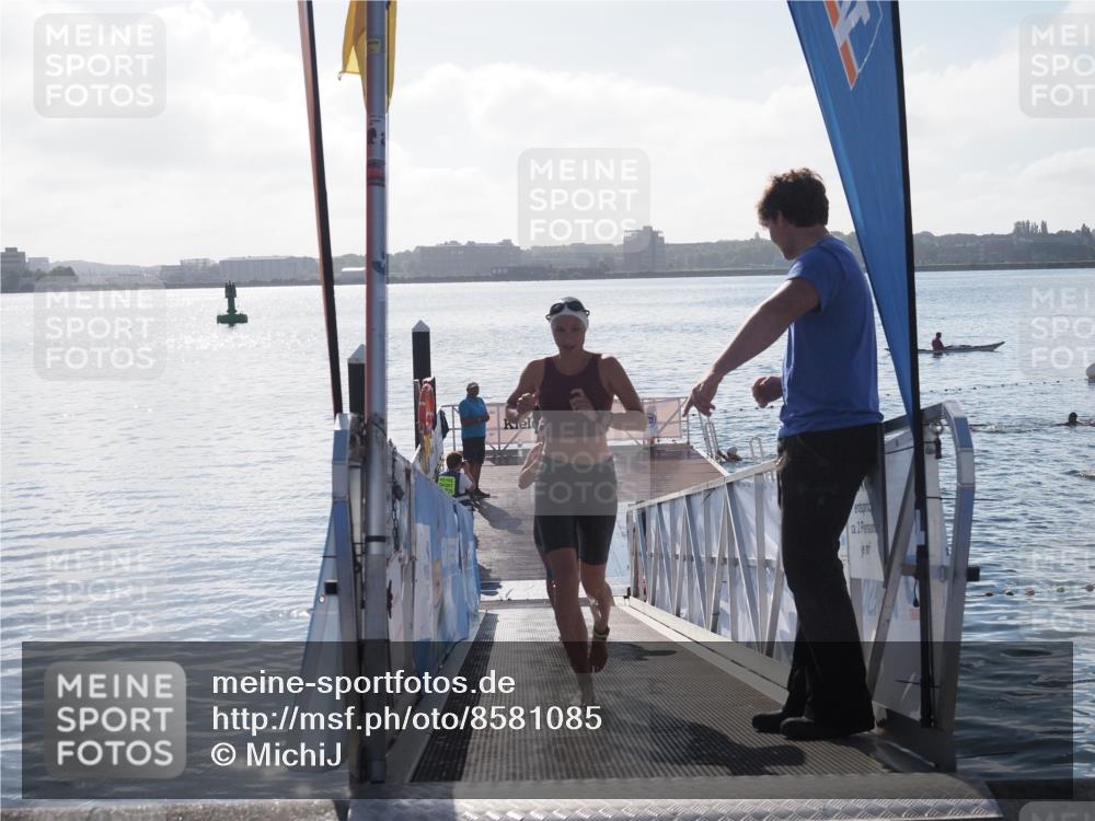 17.08.2025 - KN Förde Triathlon 2025 MichiJ http://msf.ph/oto/8581085 17.08.2025 09:19:36 Schwimmen 183, 186, 187, 186, 187, 190 meine-sportfotos.de
