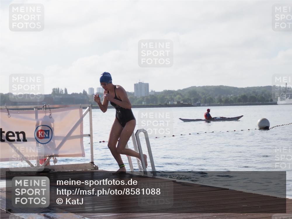 17.08.2025 - KN Förde Triathlon 2025 KatJ http://msf.ph/oto/8581088 17.08.2025 09:24:33 Schwimmen 118, 243, 118, 243 meine-sportfotos.de