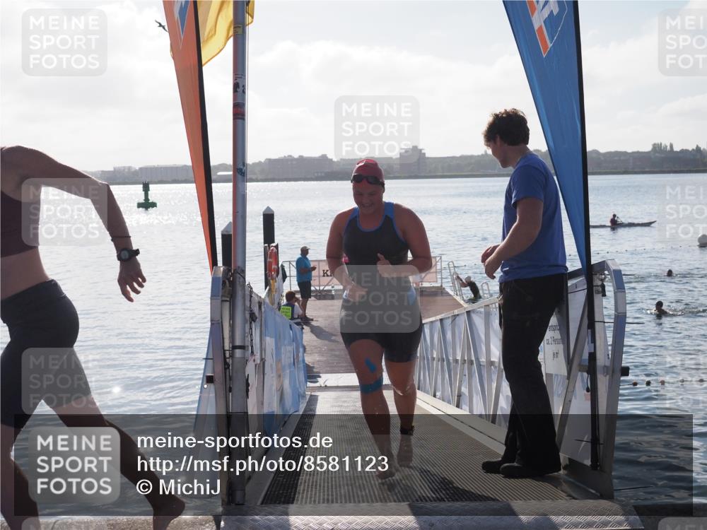 17.08.2025 - KN Förde Triathlon 2025 MichiJ http://msf.ph/oto/8581123 17.08.2025 09:19:38 Schwimmen 183, 186, 187, 163, 186, 190 meine-sportfotos.de