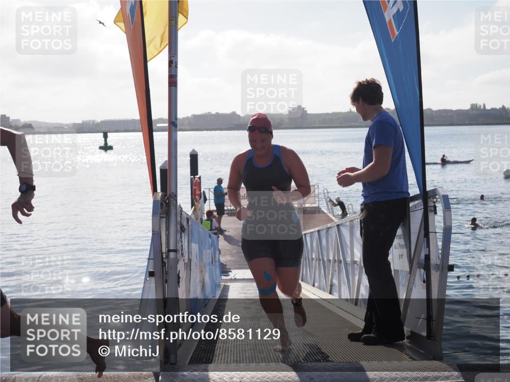 17.08.2025 - KN Förde Triathlon 2025 MichiJ http://msf.ph/oto/8581129 17.08.2025 09:19:38 Schwimmen 183, 186, 187, 163, 186, 190 meine-sportfotos.de