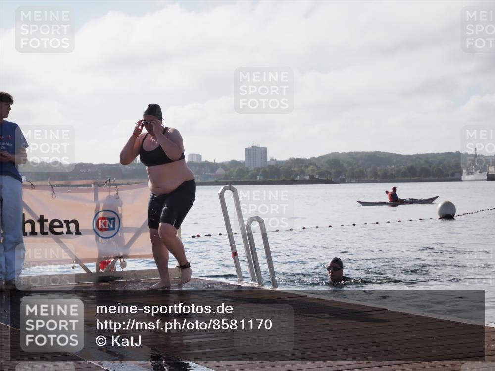 17.08.2025 - KN Förde Triathlon 2025 KatJ http://msf.ph/oto/8581170 17.08.2025 09:24:55 Schwimmen 251, 251 meine-sportfotos.de