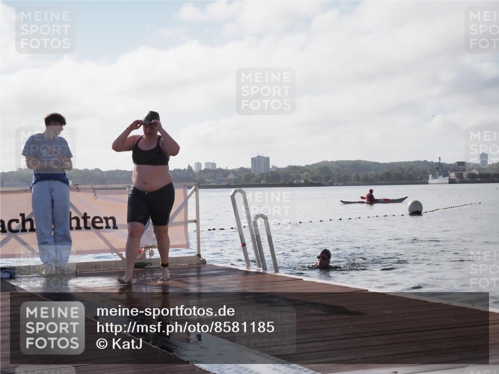 17.08.2025 - KN Förde Triathlon 2025 KatJ http://msf.ph/oto/8581185 17.08.2025 09:24:55 Schwimmen 251, 251 meine-sportfotos.de