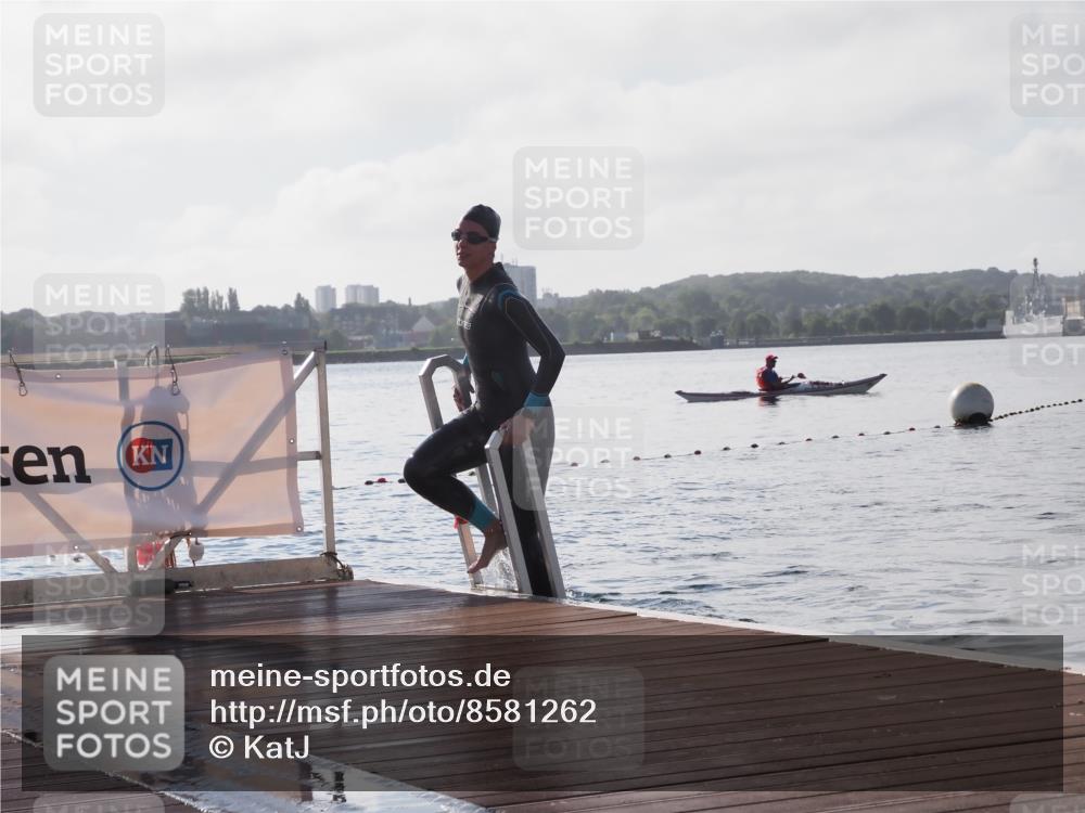 17.08.2025 - KN Förde Triathlon 2025 KatJ http://msf.ph/oto/8581262 17.08.2025 09:25:03 Schwimmen 199, 248, 251, 248, 251 meine-sportfotos.de