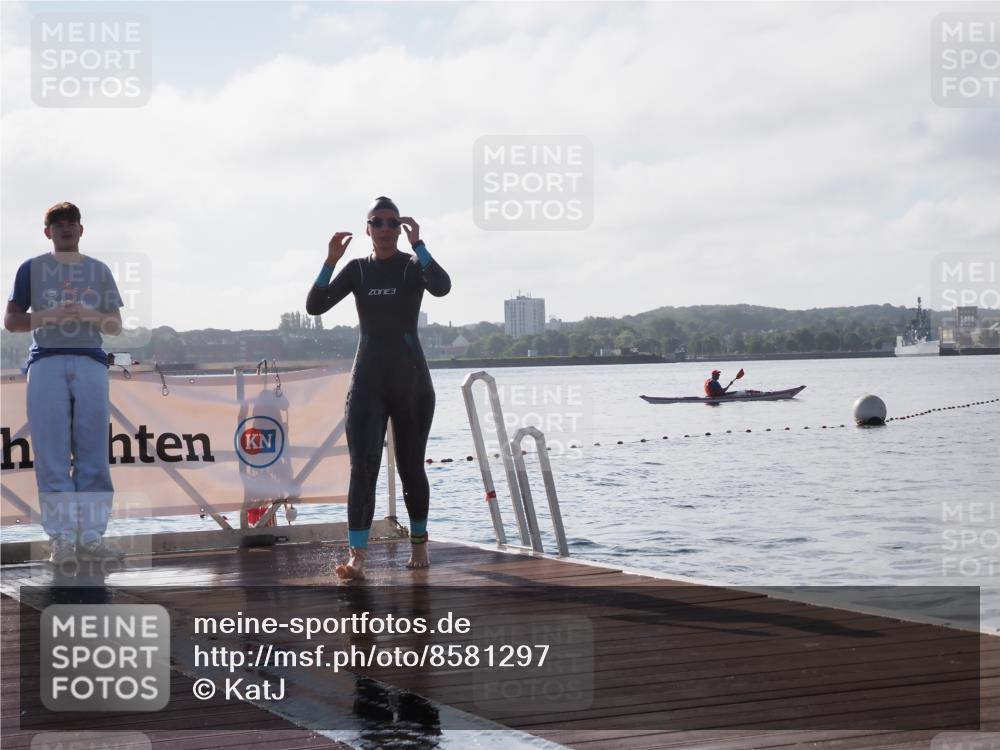 17.08.2025 - KN Förde Triathlon 2025 KatJ http://msf.ph/oto/8581297 17.08.2025 09:25:04 Schwimmen 199, 248, 251, 248, 251 meine-sportfotos.de