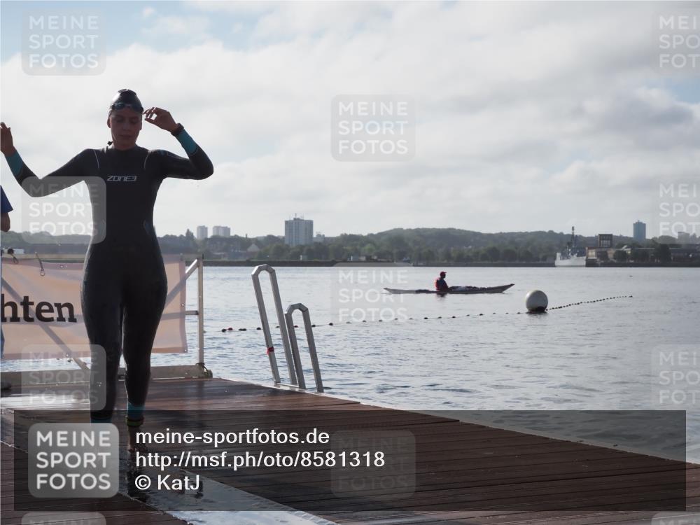 17.08.2025 - KN Förde Triathlon 2025 KatJ http://msf.ph/oto/8581318 17.08.2025 09:25:06 Schwimmen 199, 248, 199, 248, 251 meine-sportfotos.de