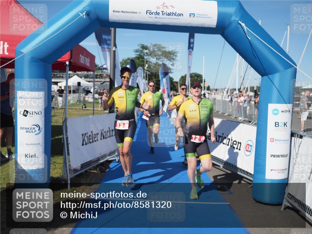 17.08.2025 - KN Förde Triathlon 2025 MichiJ http://msf.ph/oto/8581320 17.08.2025 16:27:38 Laufen 4, 12 meine-sportfotos.de