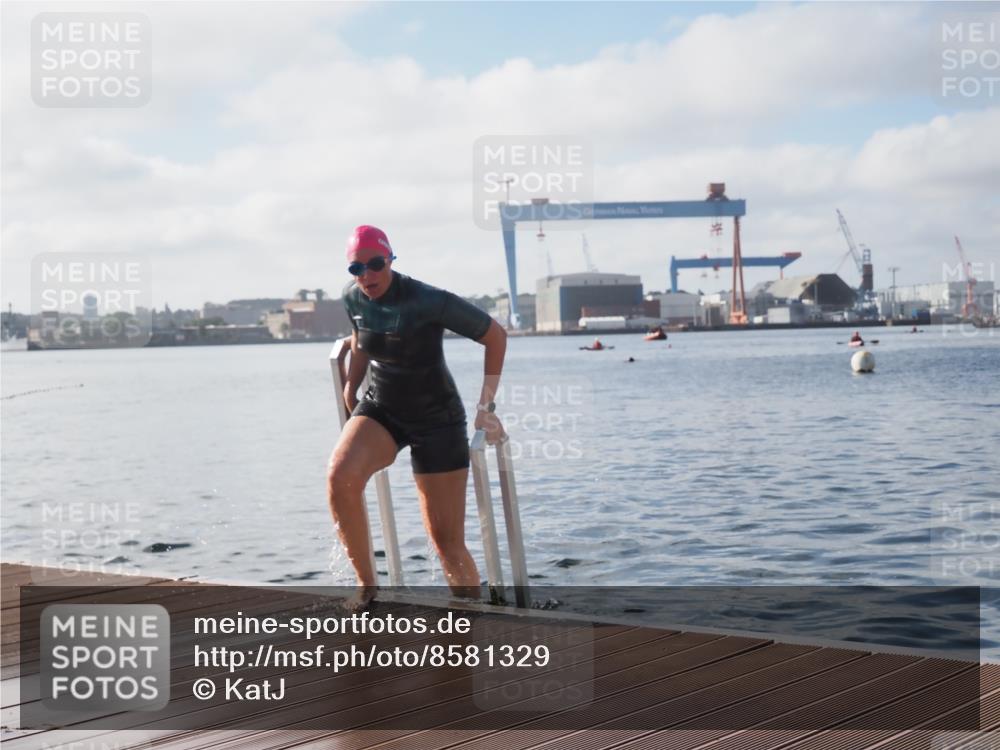 17.08.2025 - KN Förde Triathlon 2025 KatJ http://msf.ph/oto/8581329 17.08.2025 09:25:11 Schwimmen 199, 248, 199, 248 meine-sportfotos.de