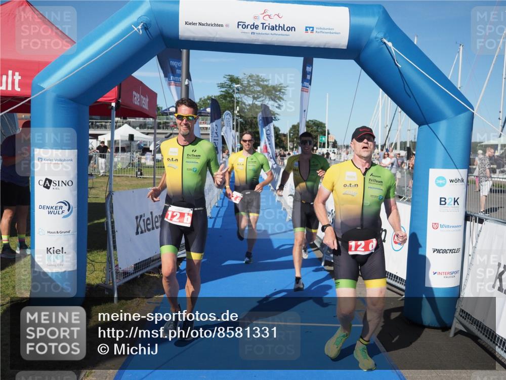 17.08.2025 - KN Förde Triathlon 2025 MichiJ http://msf.ph/oto/8581331 17.08.2025 16:27:38 Laufen 4, 12 meine-sportfotos.de