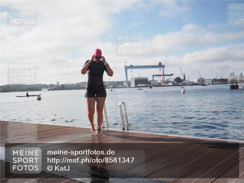 17.08.2025 - KN Förde Triathlon 2025 KatJ http://msf.ph/oto/8581347 17.08.2025 09:25:12 Schwimmen 199, 248, 199, 248 meine-sportfotos.de