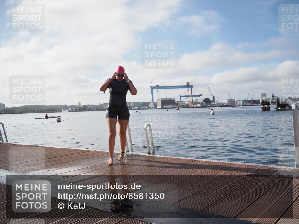 17.08.2025 - KN Förde Triathlon 2025 KatJ http://msf.ph/oto/8581350 17.08.2025 09:25:12 Schwimmen 199, 248, 199, 248 meine-sportfotos.de