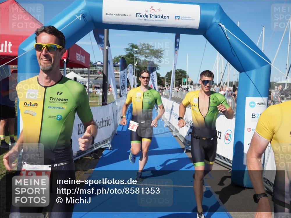 17.08.2025 - KN Förde Triathlon 2025 MichiJ http://msf.ph/oto/8581353 17.08.2025 16:27:39 Laufen 4, 12 meine-sportfotos.de