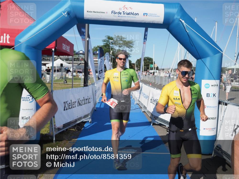 17.08.2025 - KN Förde Triathlon 2025 MichiJ http://msf.ph/oto/8581359 17.08.2025 16:27:39 Laufen 4, 12 meine-sportfotos.de
