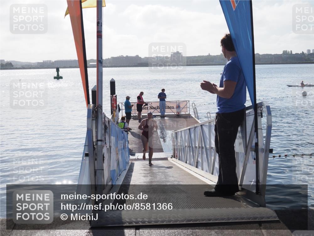 17.08.2025 - KN Förde Triathlon 2025 MichiJ http://msf.ph/oto/8581366 17.08.2025 09:20:04 Schwimmen 163, 195, 202, 179, 195 meine-sportfotos.de