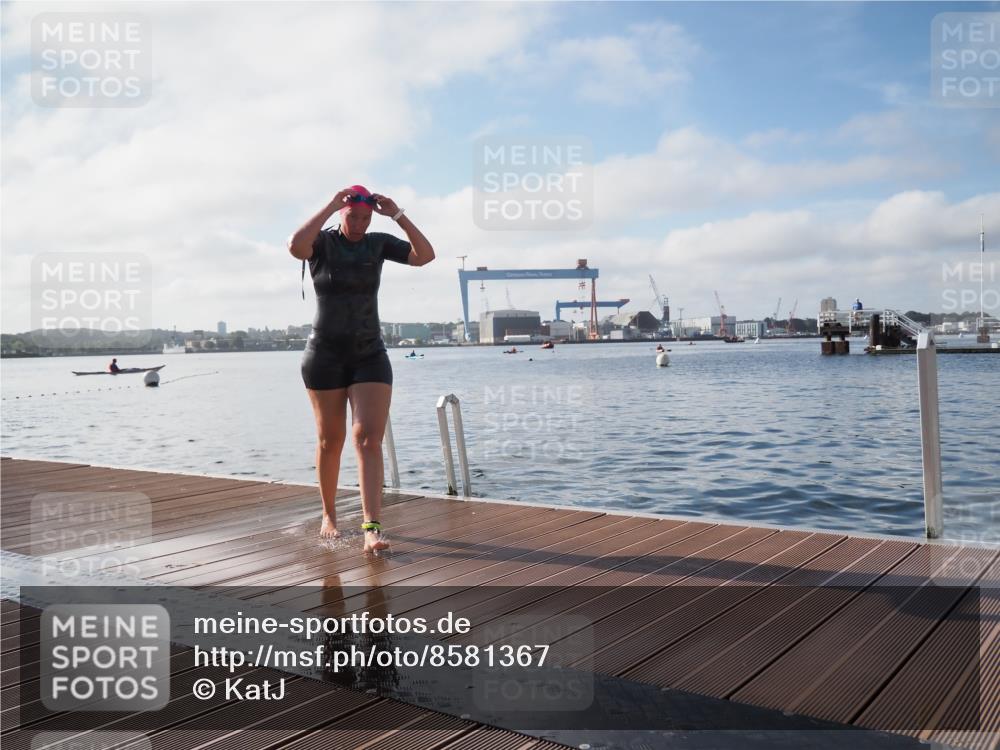 17.08.2025 - KN Förde Triathlon 2025 KatJ http://msf.ph/oto/8581367 17.08.2025 09:25:13 Schwimmen 199, 248, 199, 248 meine-sportfotos.de