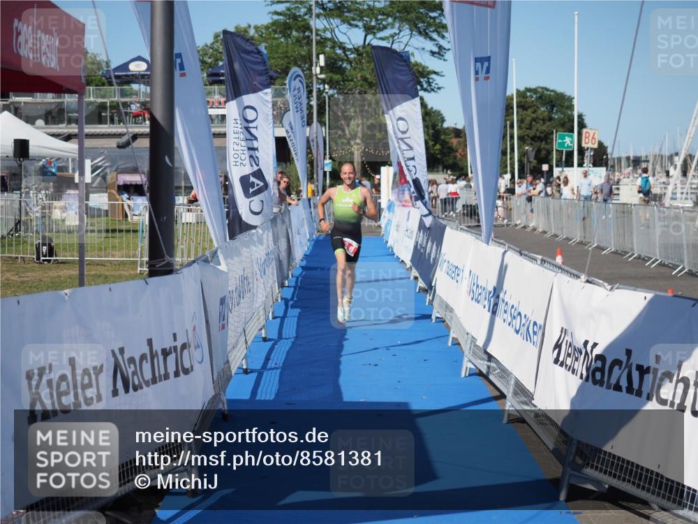 17.08.2025 - KN Förde Triathlon 2025 MichiJ http://msf.ph/oto/8581381 17.08.2025 16:28:39 Laufen 3 meine-sportfotos.de