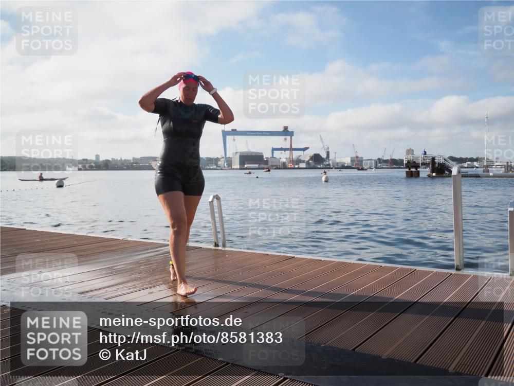 17.08.2025 - KN Förde Triathlon 2025 KatJ http://msf.ph/oto/8581383 17.08.2025 09:25:13 Schwimmen 199, 248, 199, 248 meine-sportfotos.de
