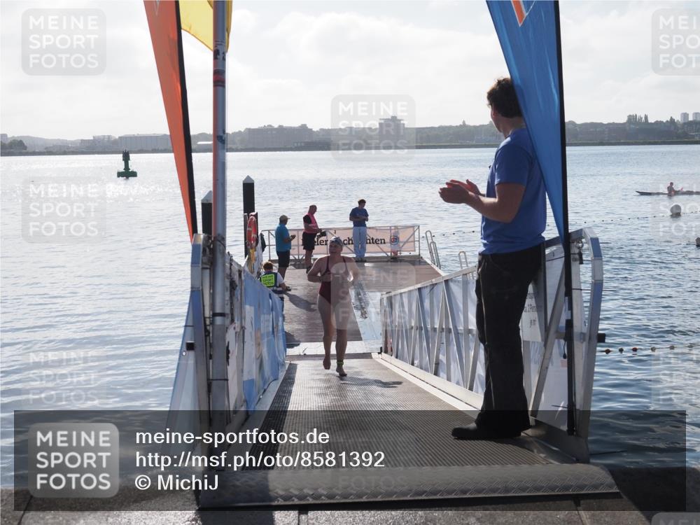 17.08.2025 - KN Förde Triathlon 2025 MichiJ http://msf.ph/oto/8581392 17.08.2025 09:20:05 Schwimmen 163, 195, 202, 179, 195 meine-sportfotos.de