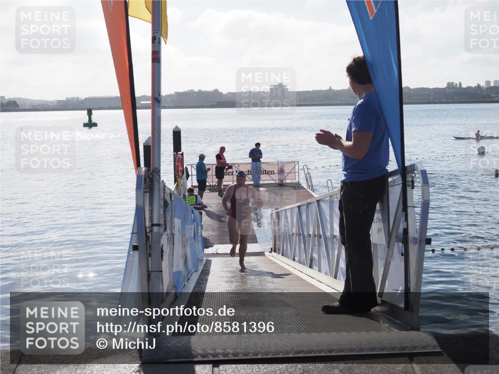 17.08.2025 - KN Förde Triathlon 2025 MichiJ http://msf.ph/oto/8581396 17.08.2025 09:20:05 Schwimmen 163, 195, 202, 179, 195 meine-sportfotos.de